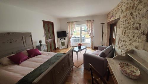 La Charmentaise - carbon neutral hotel in Saint-Sulpice-De-Cognac