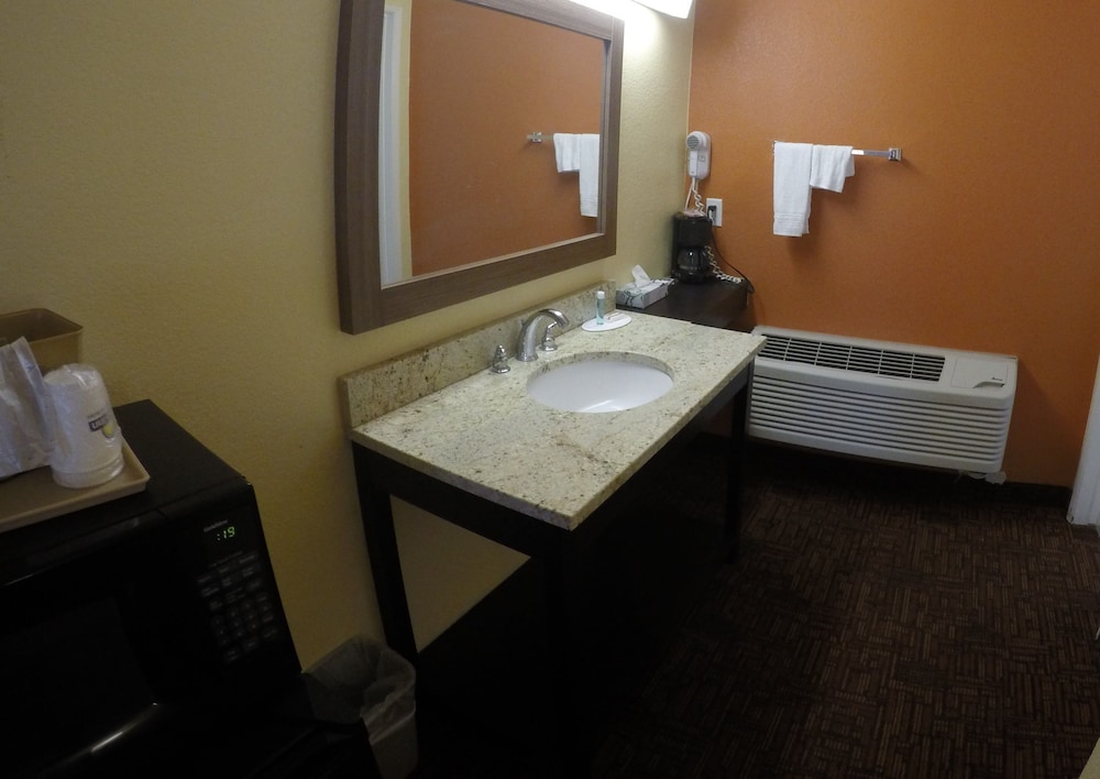 Americas Best Value Inn Blythe - photo 12
