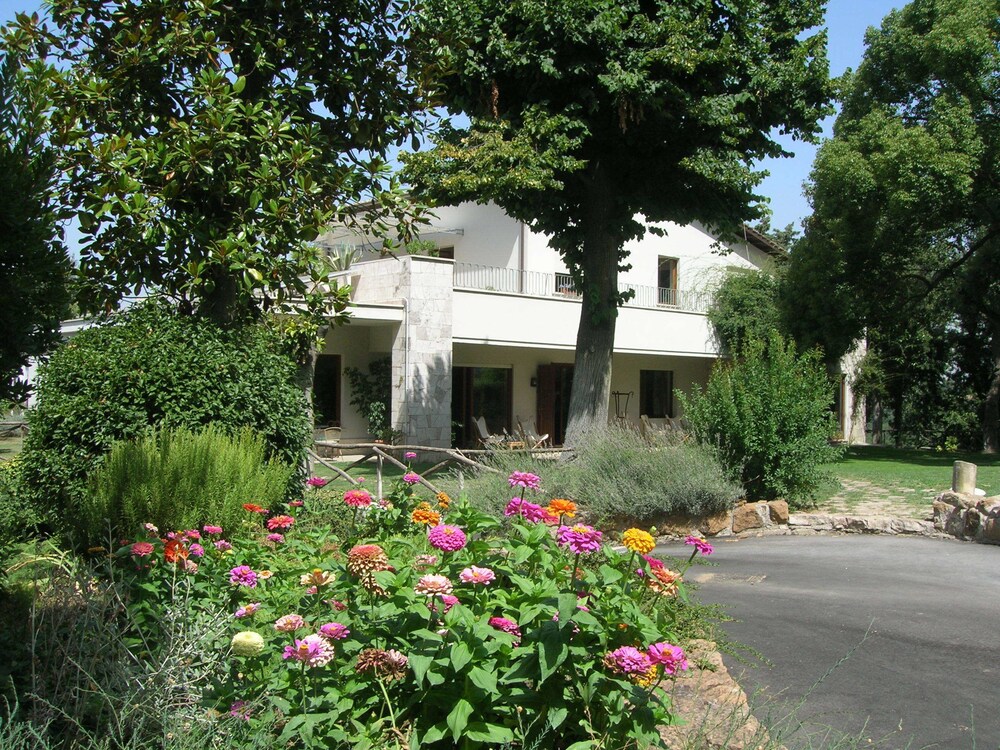 Relais La Canfora — 4-Star Luxury Hotel in Rome, Italy