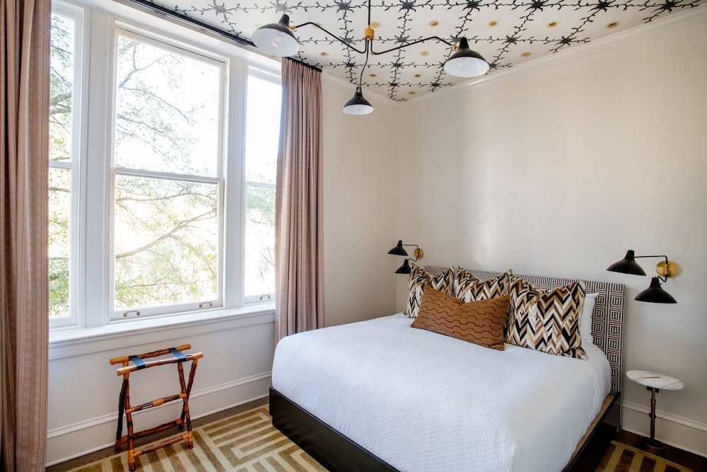 The Bell Athens By Kasa Living - photo 15
