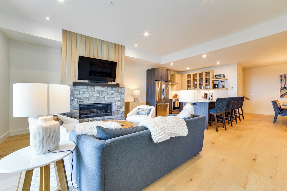 Ski in out Townhome w Views at Okemo Resort - photo 5