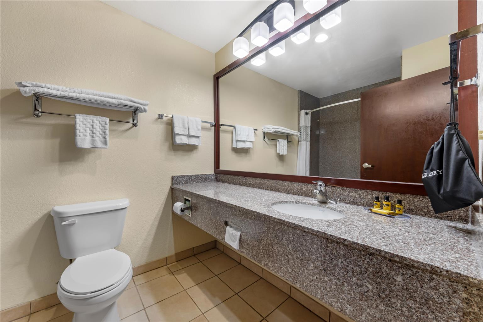 Best Western Plus Shamrock Inn & Suites - photo 39