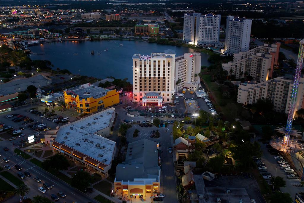 Ramada Plaza Resort & Suites by Wyndham Orlando Intl Drive - featured photo
