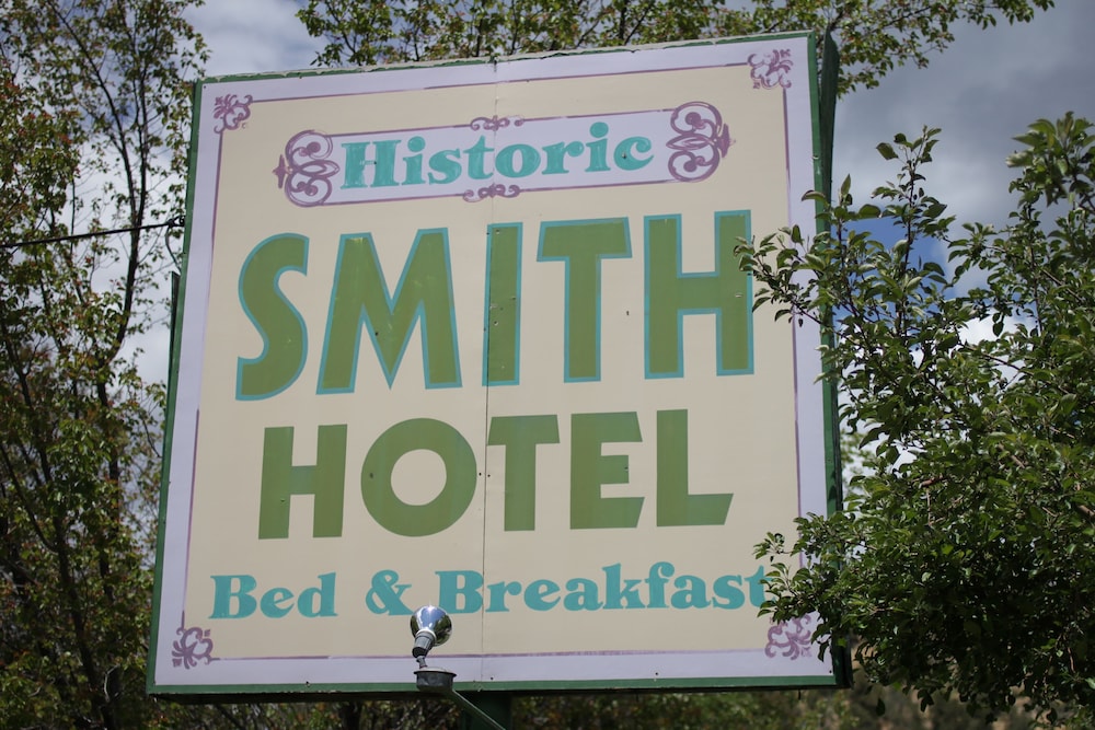 Historic Smith Hotel B&B - photo 33