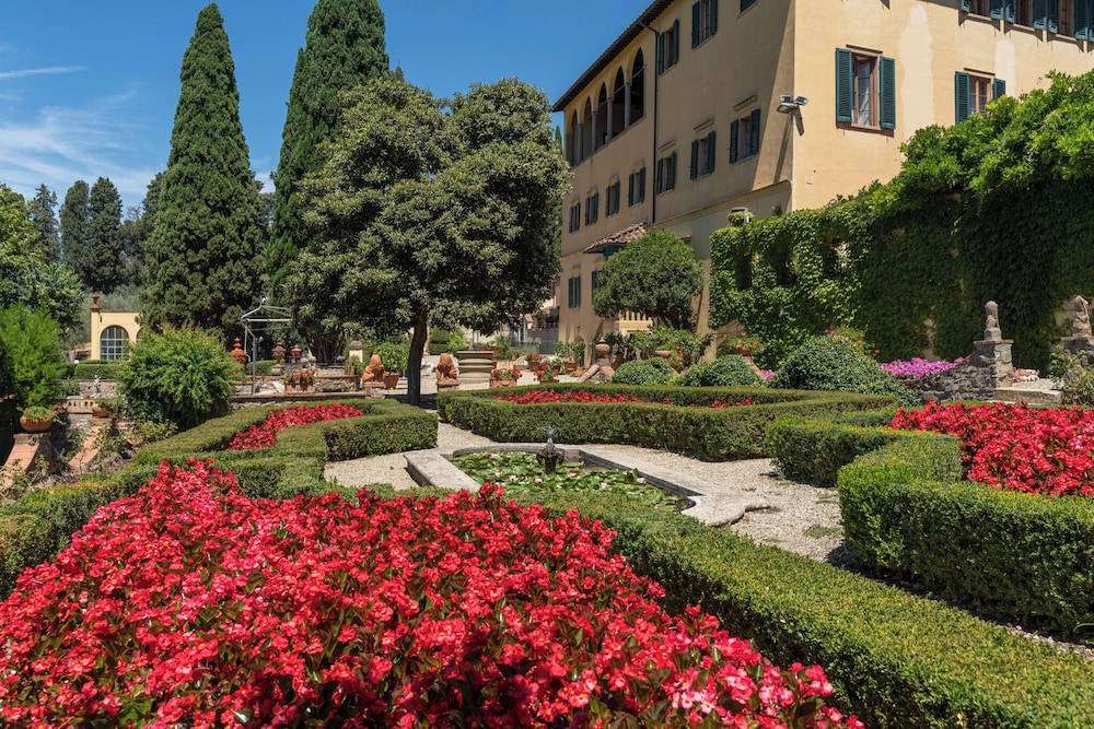 Art Hotel Villa Agape Place of Charme — 4-Star Luxury Hotel in Florence, Italy