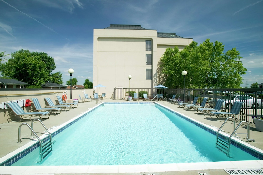 Hampton Inn Louisville North Clarksville - photo 2