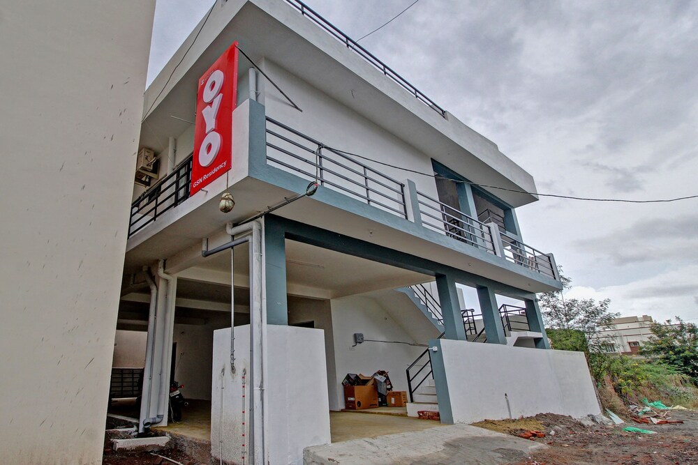 Oyo 45997 Gsn Residency — Coimbatore