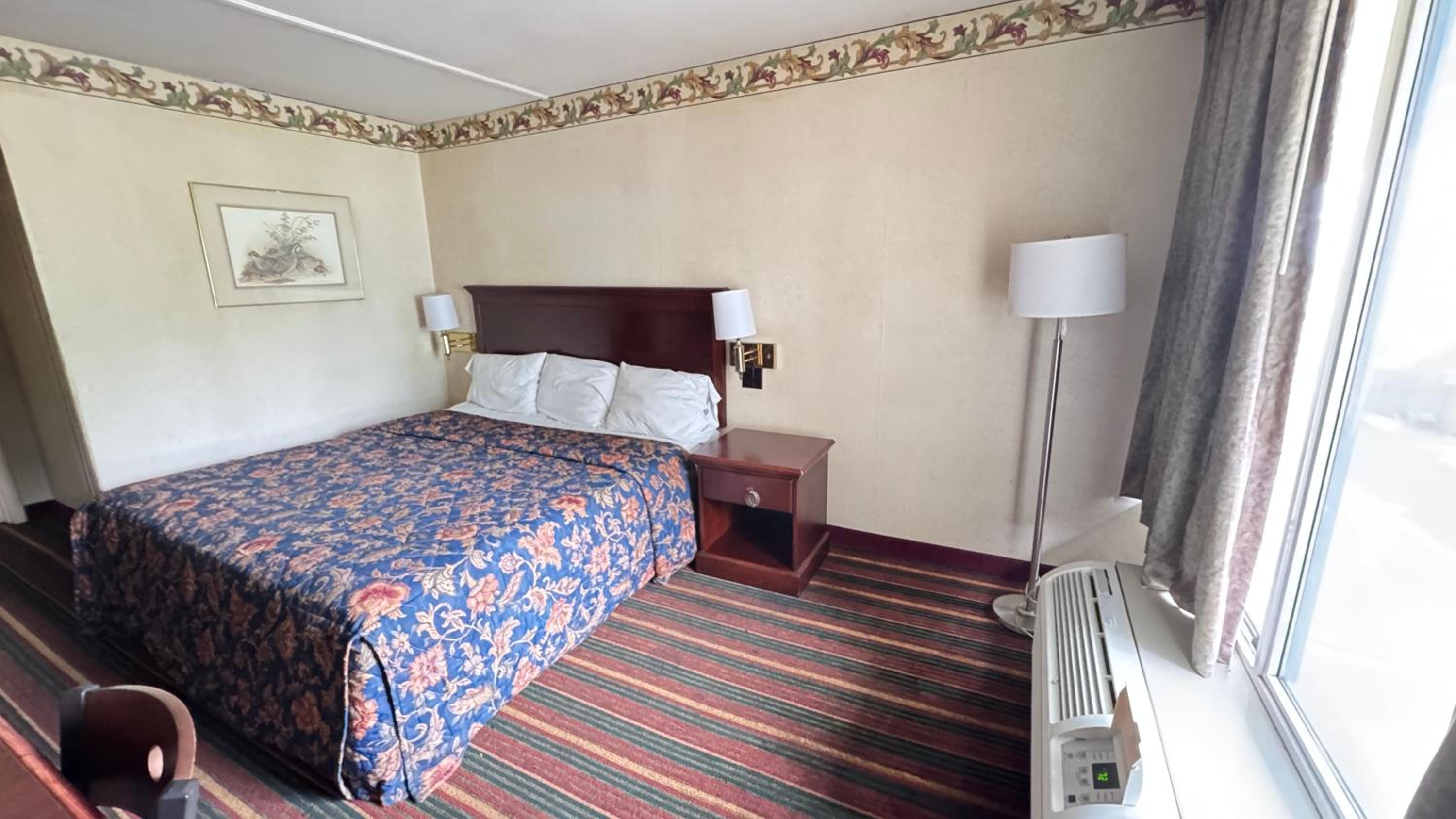 Rodeway Inn Dunmore - photo 6