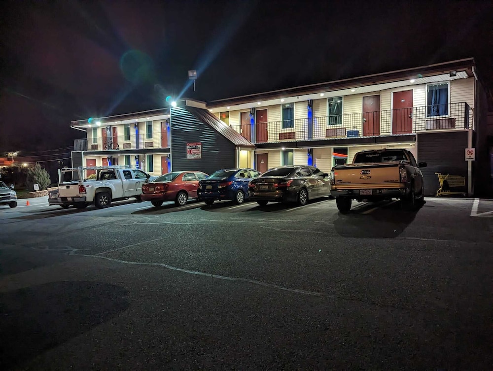 Executive Inn Coopersburg - photo 11