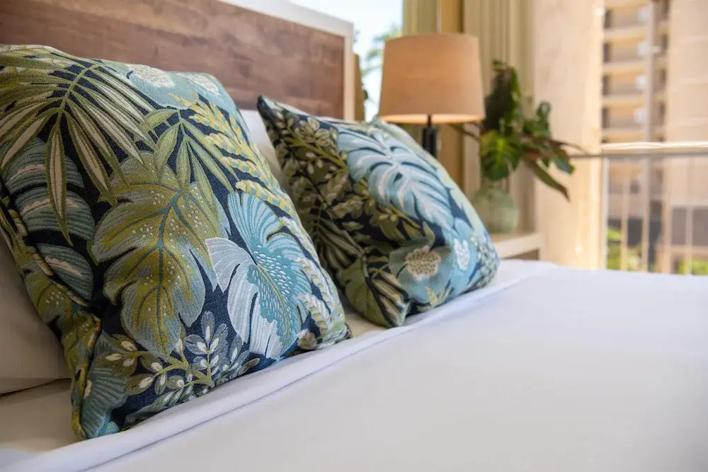 Royal Kahana 317 Rk 317 Remodeled Beachfront Studio W Ocean Vi — Lahaina