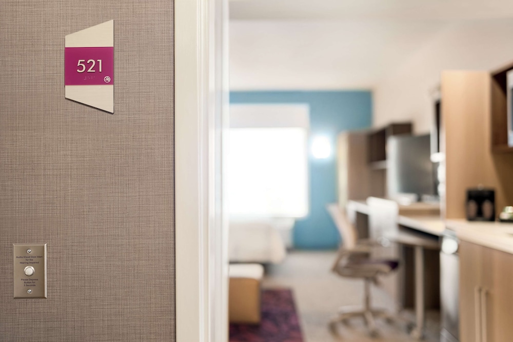 Home2 Suites by Hilton Harrisburg North - photo 12