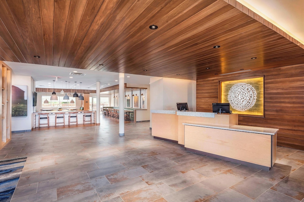 Fairfield Inn & Suites by Marriott Lebanon - photo 2