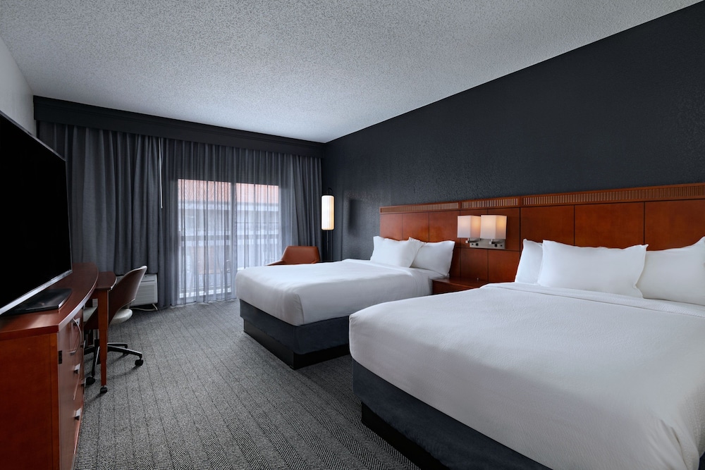 Courtyard by Marriott San Antonio Downtown Market Square - photo 6