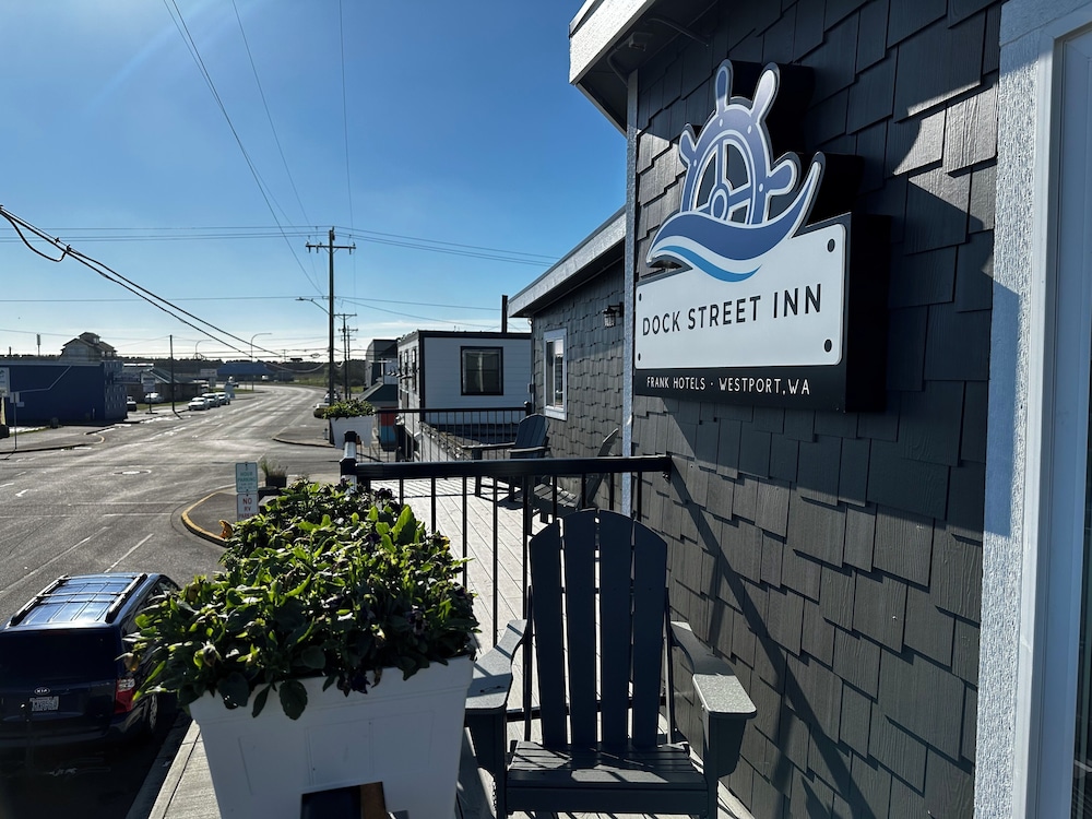Dock Street Inn - photo 42