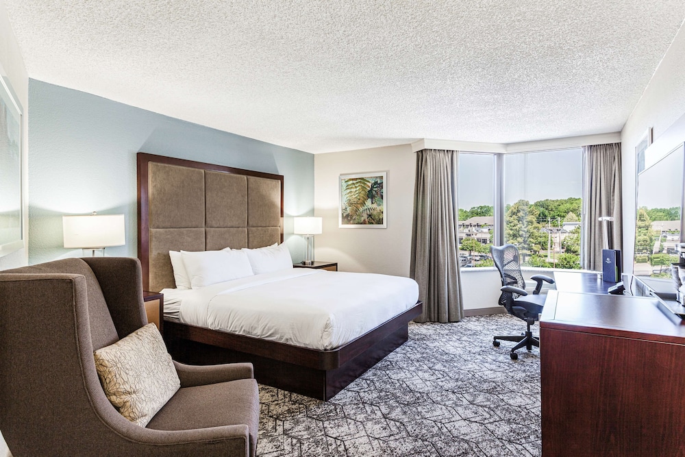 DoubleTree by Hilton Hotel Memphis - photo 13