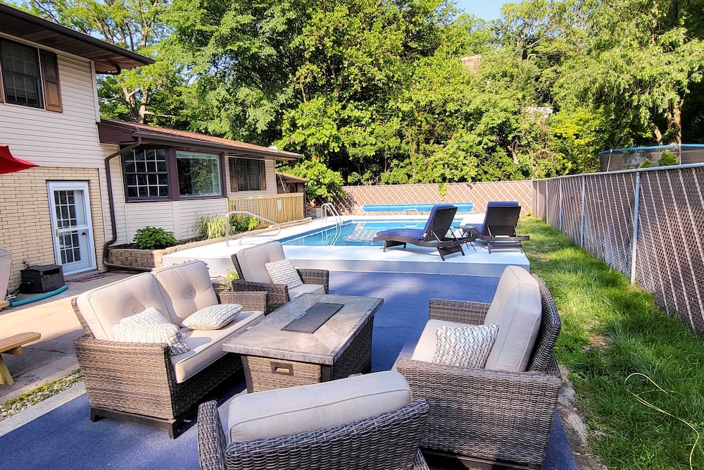 Spacious Getaway with Heated Private Pool - last minute hotel in Unknown City