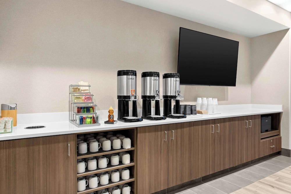 Home2 Suites by Hilton Owatonna - photo 23