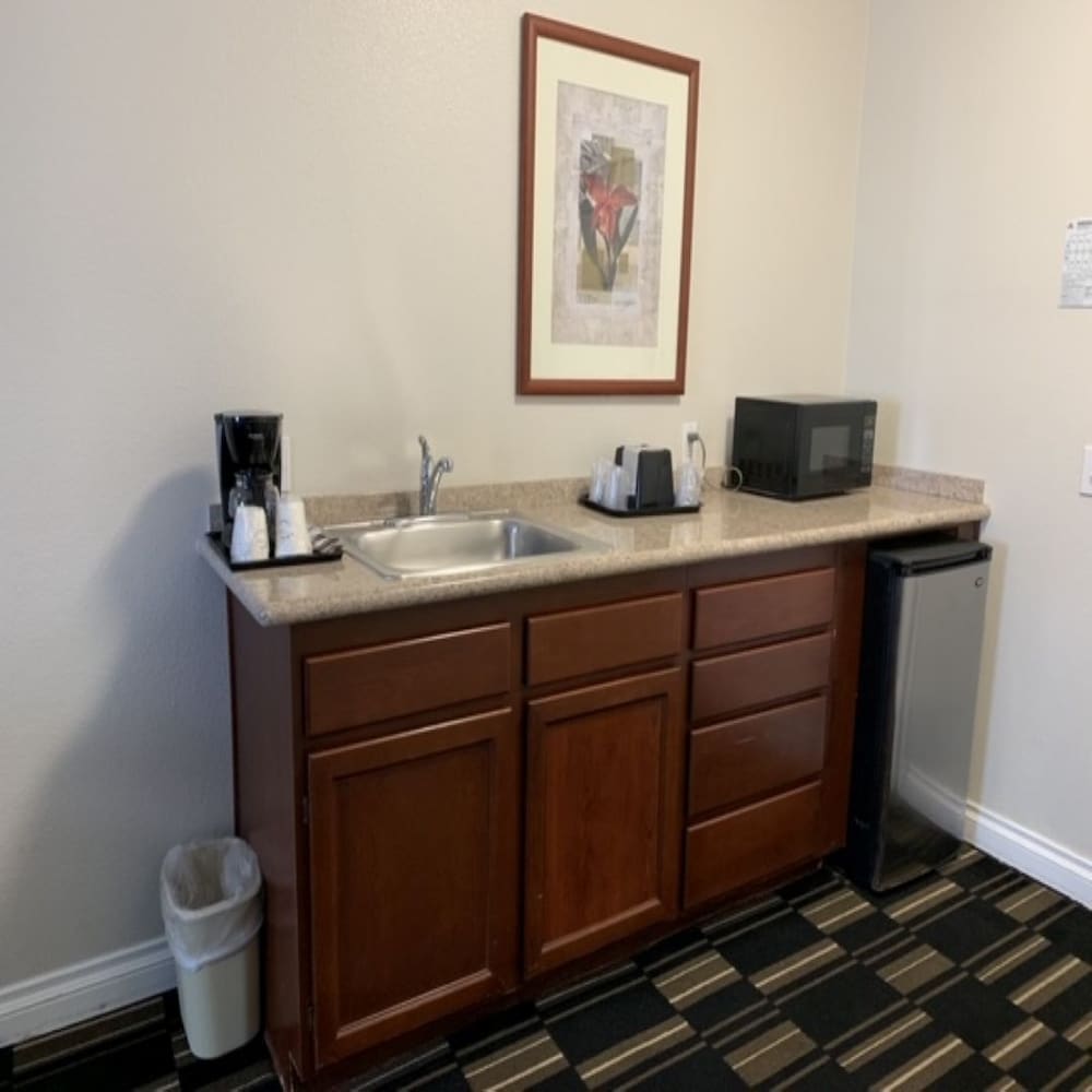 The Hotel Oceanside - photo 26