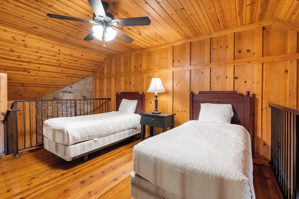 Cabins at Green Mountain Trademark Collection by Wyndham - photo 13
