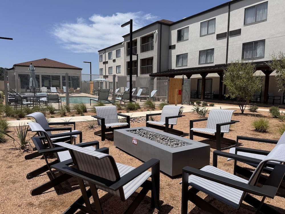 Courtyard by Marriott Waco - photo 46