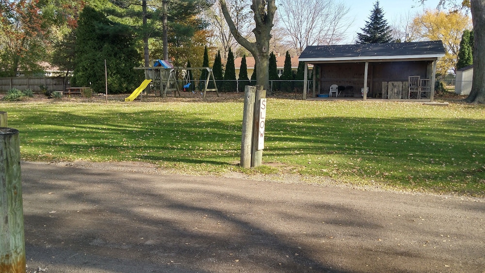 Plantation Motel - photo 102