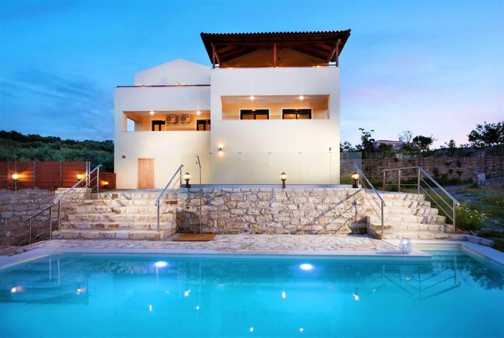 Elarchon Villa Ultima Privacy — 4-Star Luxury Hotel in Georgioupolis, Greece