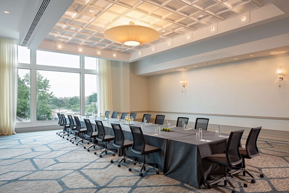 Hilton Philadelphia at Penn's Landing - photo 109