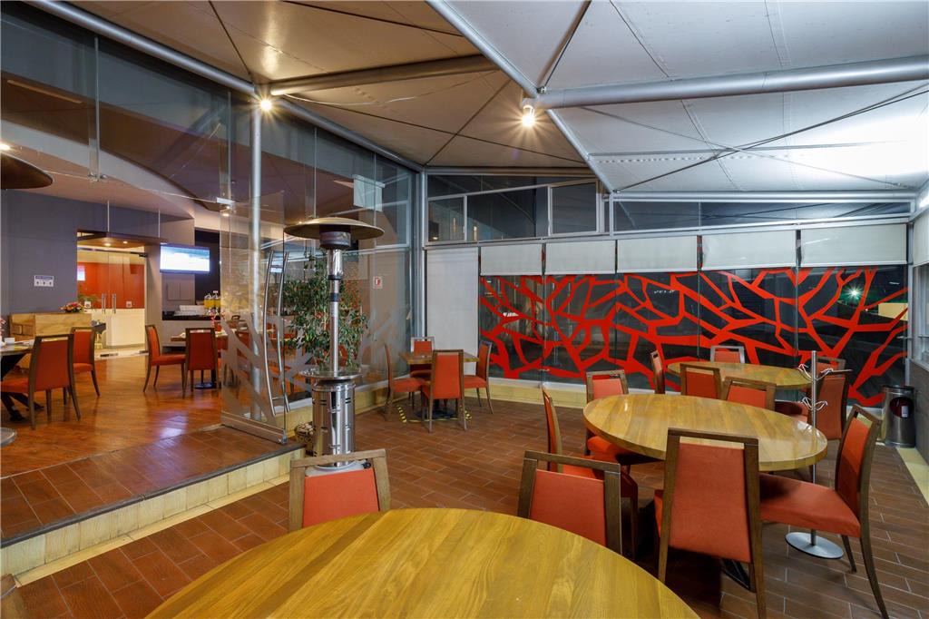 Bistro restaurant terrace