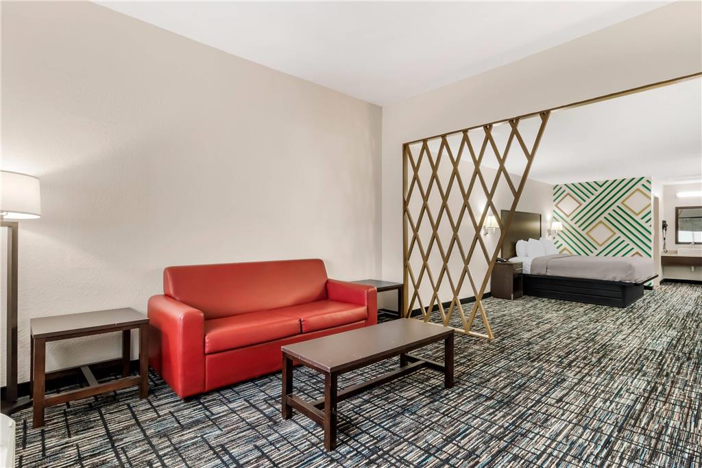 Quality Inn & Suites I 10 near Fiesta Texas - photo 26