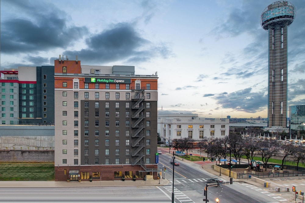 Holiday Inn Express Dallas Downtown - photo 83