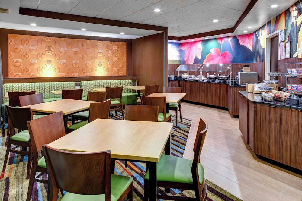 Fairfield Inn & Suites by Marriott Atlanta Suwanee - photo 26
