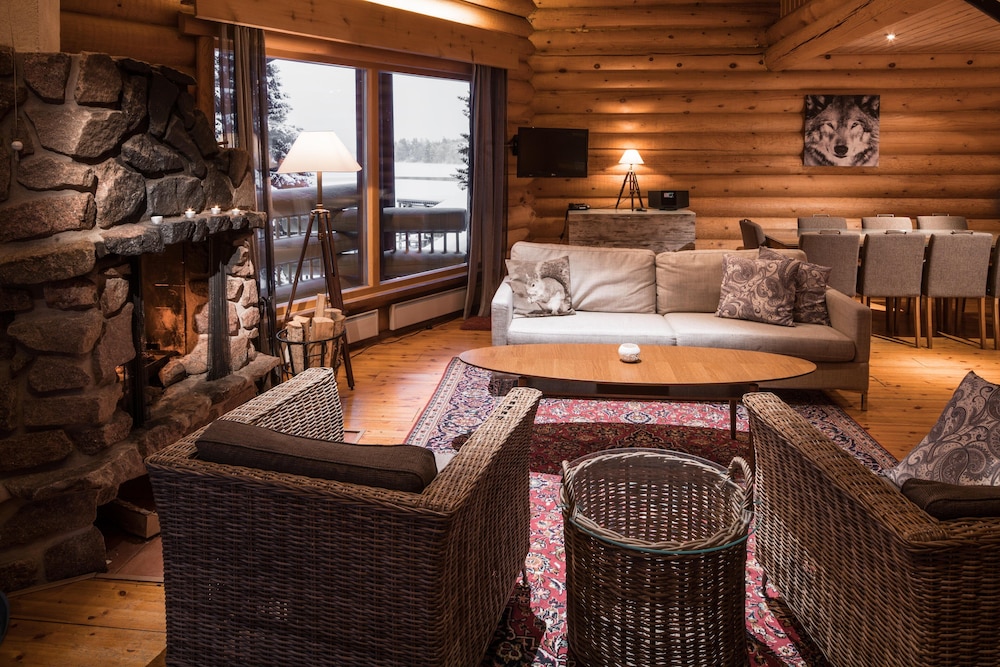 Lapland Hotels Ounasvaara Chalets — 4-Star Luxury Hotel in Rovaniemi, Finland