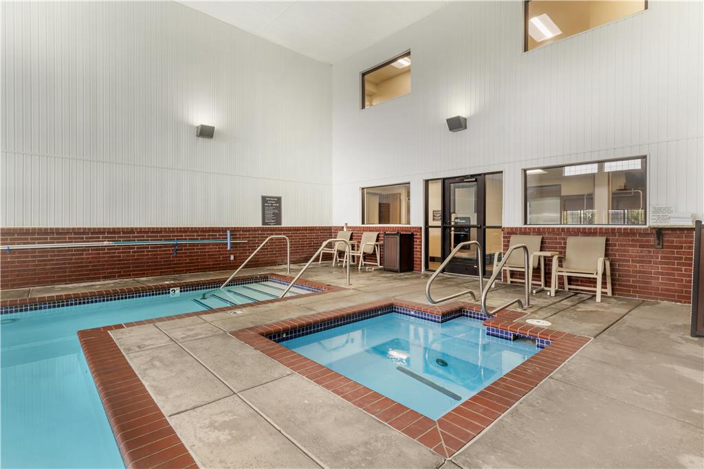 Best Western Plus Yukon - photo 48