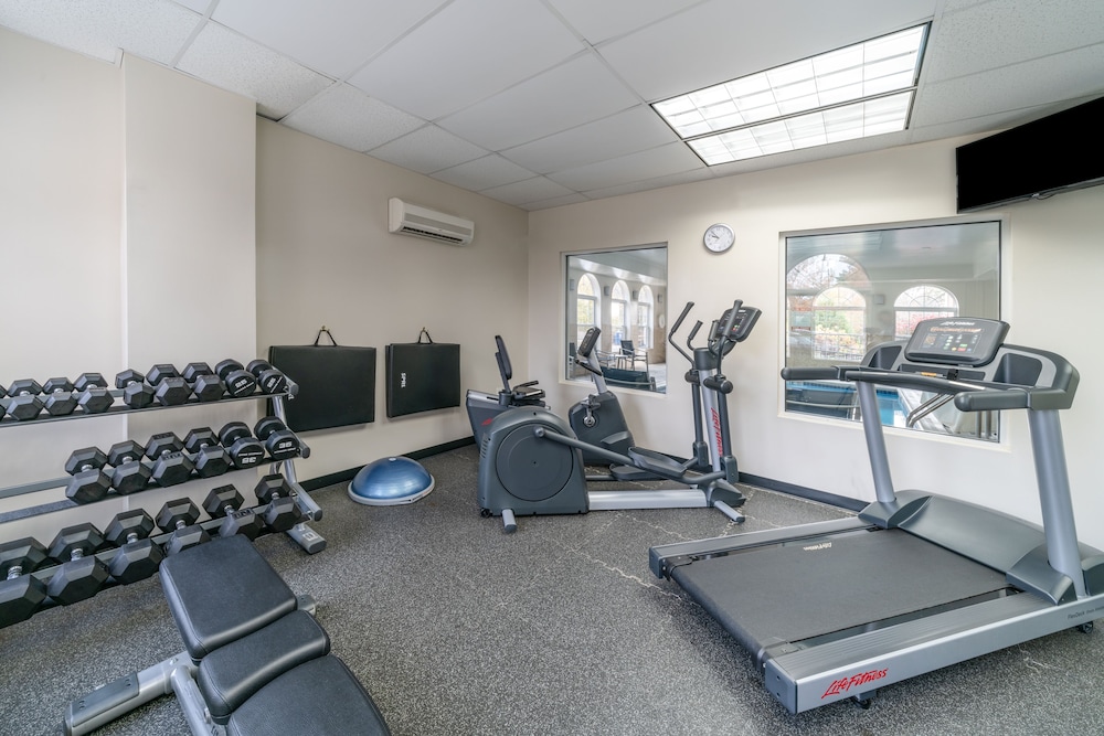Holiday Inn Express Prince Frederick by IHG - photo 20