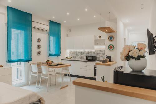 Matty's House — 4-Star Luxury Hotel in Cefalu, Italy