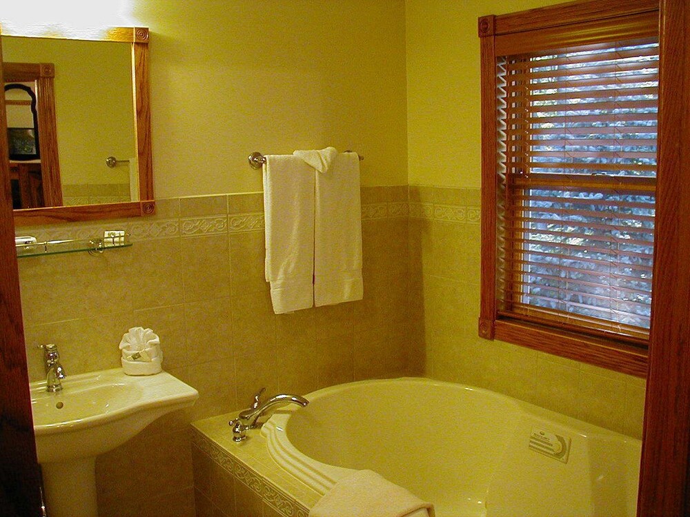 The Inn At Hickory Run - photo 6