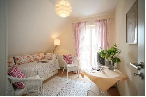 Ferienwohnung Strandgut — 4-Star Luxury Hotel in Ostseebad Prerow, Germany