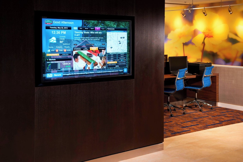 Courtyard by Marriott Detroit Dearborn - photo 12