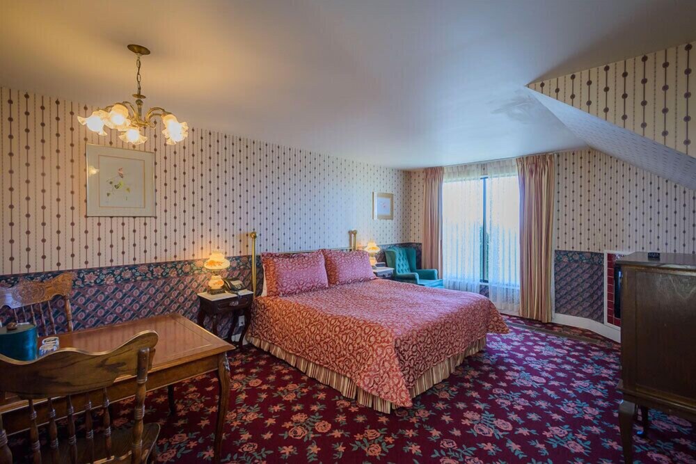 Hill House Inn - photo 8