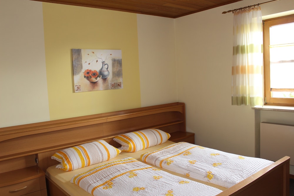 Gästehaus Rösch — Wiesent — photo 3