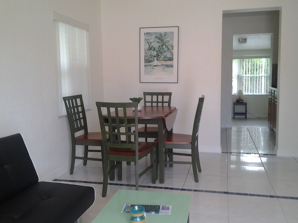 The Bungalows - photo 22