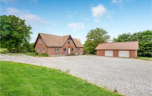 Four Bedroom Holiday Home In Grenaa — 4-Star Luxury Hotel in Grenaa, Denmark