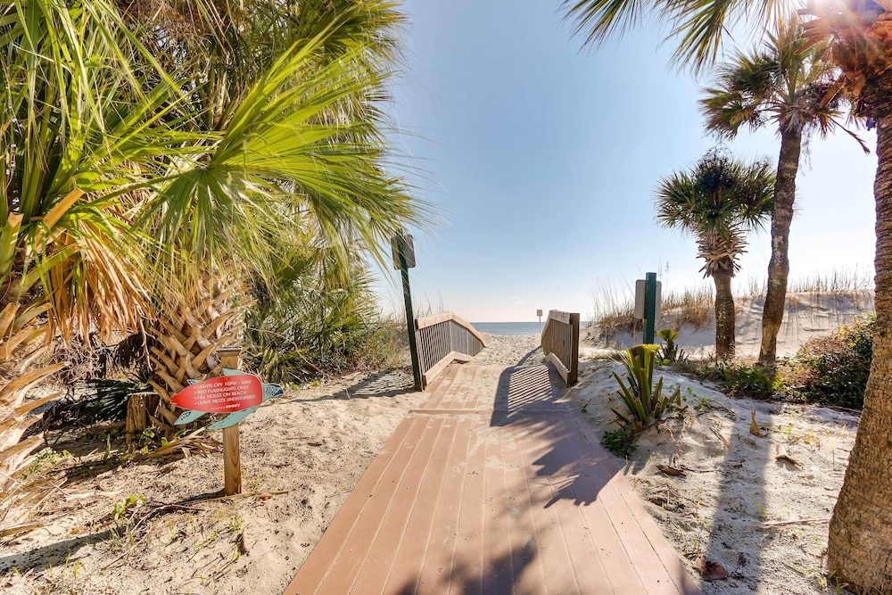 Resort Amenities and Beach Access Hilton Head Condo - photo 29