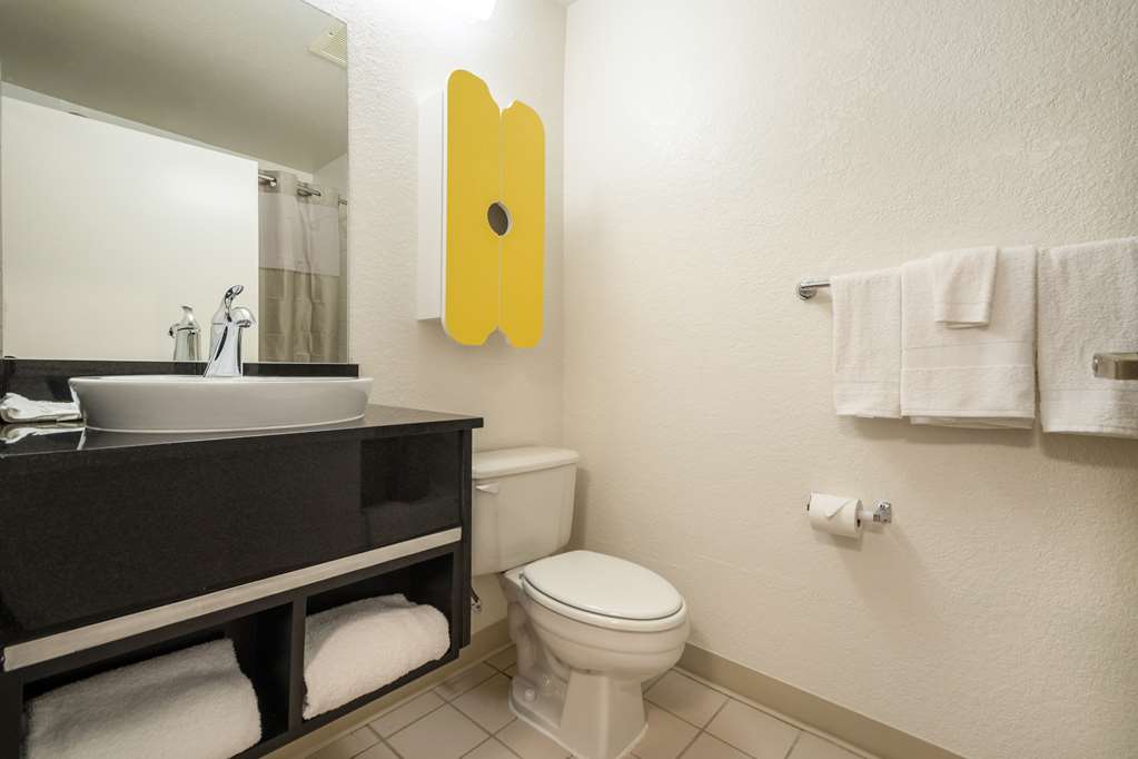 Studio 6 Extended Stay Duluth GA Atlanta Gwinnett Place - photo 22