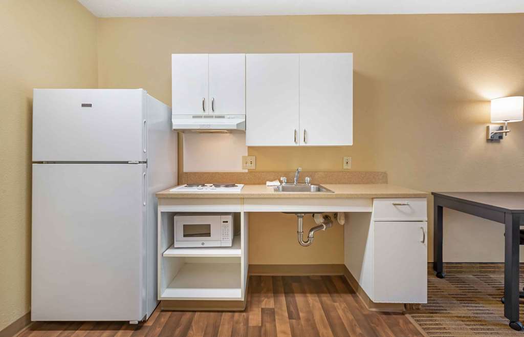 Extended Stay America Suites Princeton West Windsor - photo 28