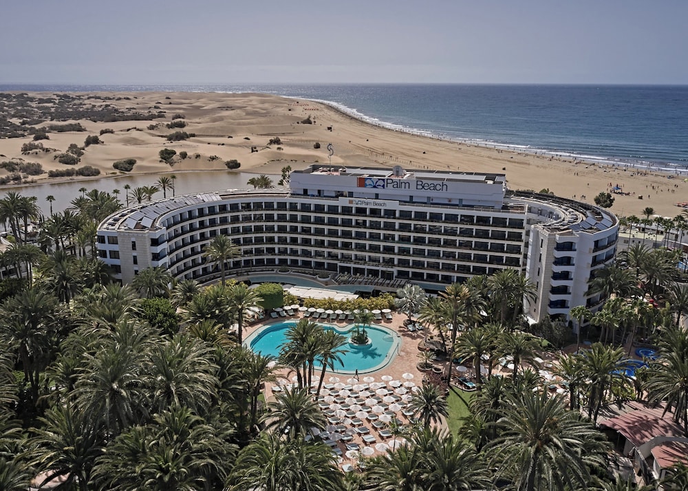 Seaside Palm Beach in Maspalomas, Spain