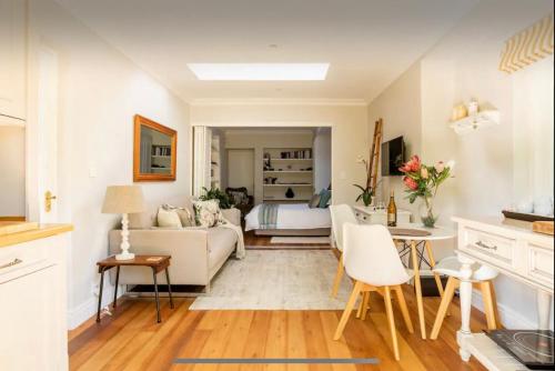 Guest suite Leafy Constantia Guest Cottages