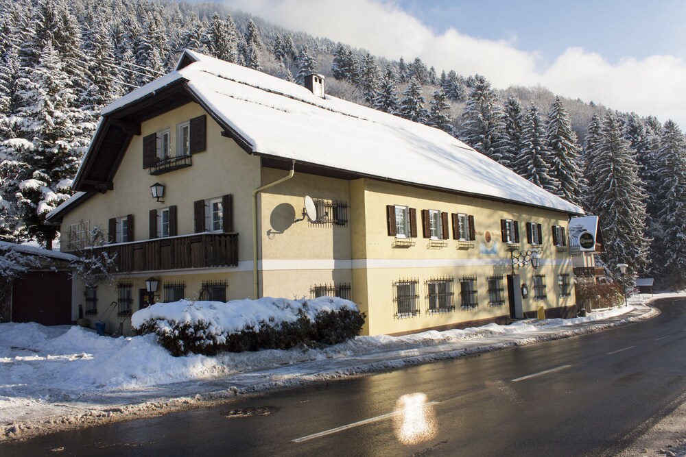 Grillhof Reisach Nassfeld Region — hotel in Kirchbach