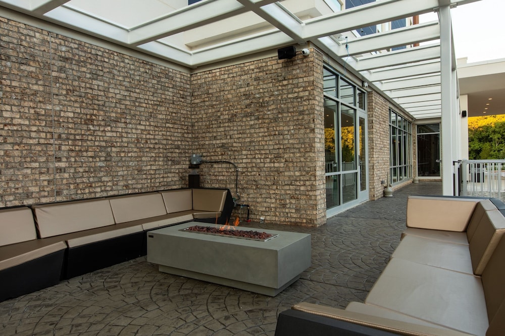 SpringHill Suites Chester - photo 27