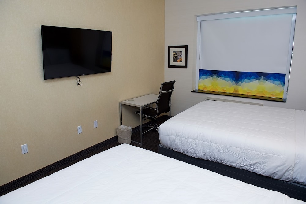 7 Days Hotel Bronx - photo 15